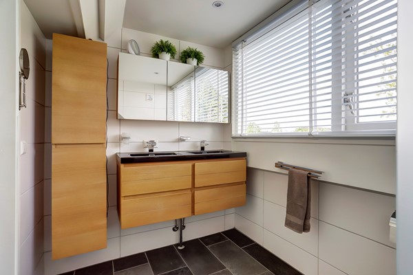 Medium property photo - Koninginneweg 2, 3284 KJ Zuid-Beijerland