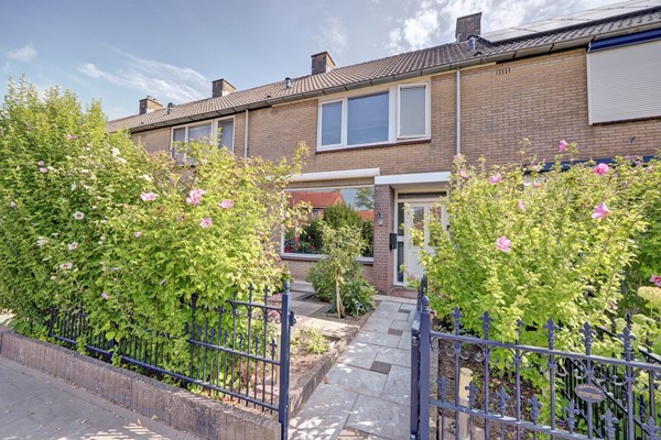 Property photo - Julianastraat 93, 3291BL Strijen