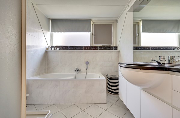 Medium property photo - Stoop van Strijenstraat 19, 3291 GL Strijen