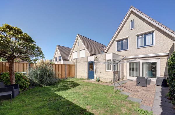 Medium property photo - Stoop van Strijenstraat 19, 3291 GL Strijen