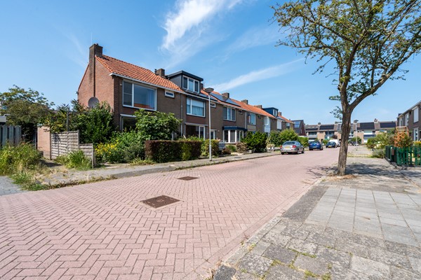 Medium property photo - Rose Coplandstraat 1, 1611 DV Bovenkarspel