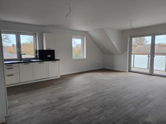 Offenes wohnen mit Balkon.jpg