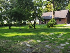 Garten wohnzimmerseite.jpeg