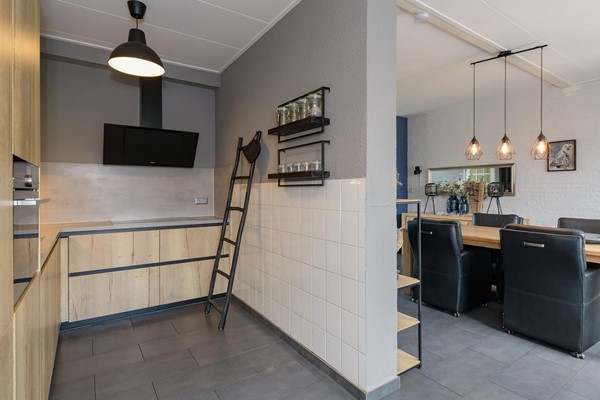 Medium property photo - Ruys de Beerenbrouckstraat 9, 7331 LM Apeldoorn