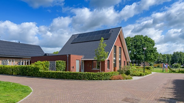 Medium property photo - Dokter J. Van Heuvenweg 20, 7364 AV Lieren