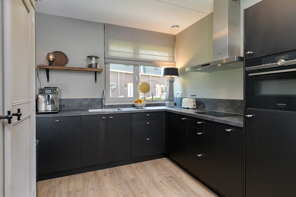 Medium property photo - Dokter J. Van Heuvenweg 32, 7364 AV Lieren