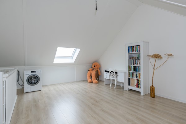 Medium property photo - Dokter J. Van Heuvenweg 3, 7364 AV Lieren