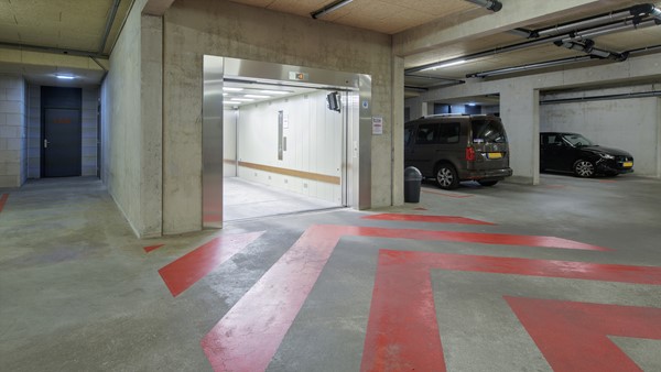 Medium property photo - Stationsplein 120, 7311 NX Apeldoorn