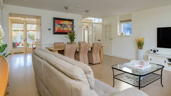 Medium property photo - Jacqueline van der Waalssingel 57, 7321 JN Apeldoorn