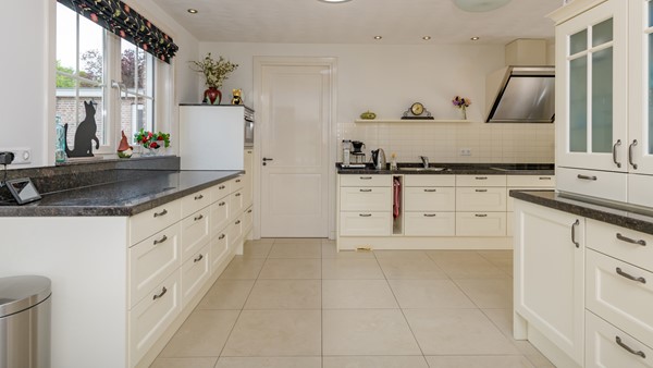 Medium property photo - Hietveldweg 17, 7361 AB Beekbergen