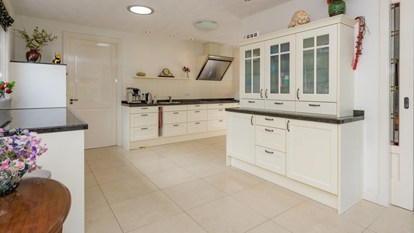 Medium property photo - Hietveldweg 17, 7361 AB Beekbergen