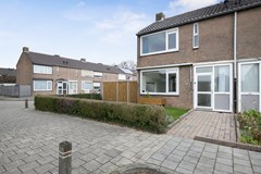 Verkocht:  Ruime hoekwoning met een grote tuin.