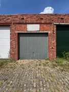 Garage zonder verkoopbord.jpg