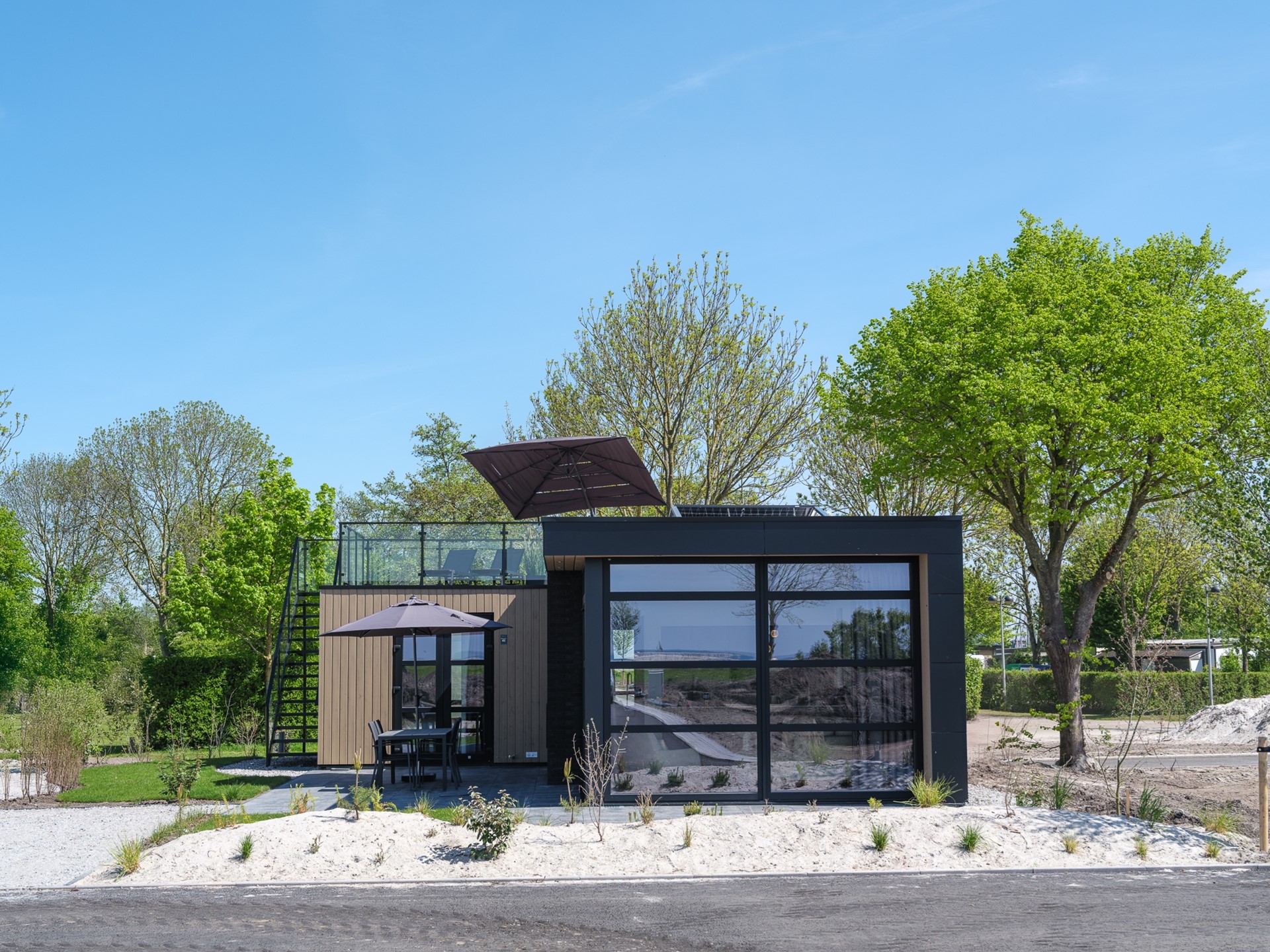 Exclusieve vrijstaande recreatievilla aan het IJsselmeer