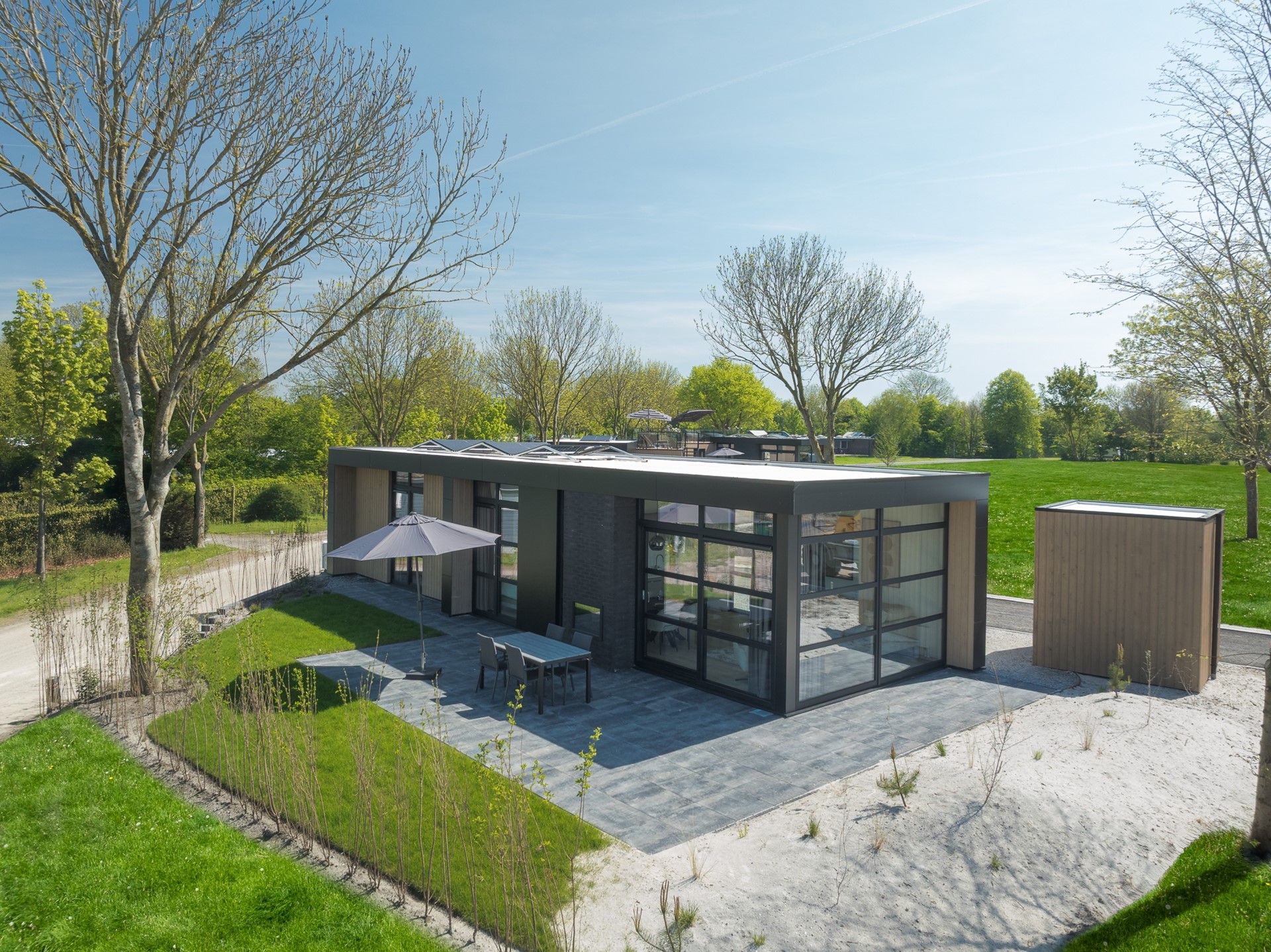 Vrijstaande recreatievilla aan het IJsselmeer in Workum