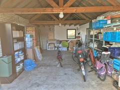 Nina garage.jpeg