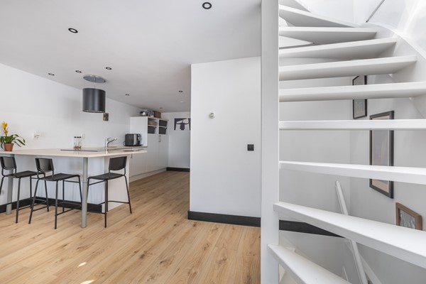 Medium property photo - Albert Cuypstraat 214-4, 1073 BM Amsterdam