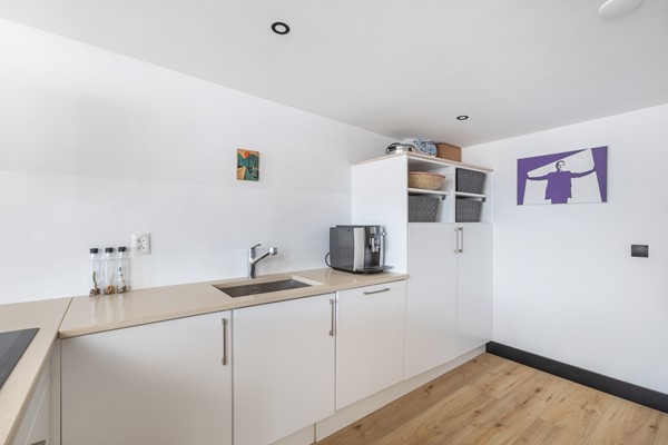 Medium property photo - Albert Cuypstraat 214-4, 1073 BM Amsterdam