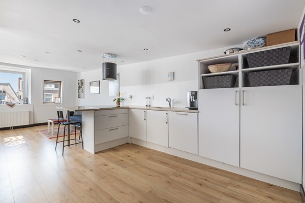 Medium property photo - Albert Cuypstraat 214-4, 1073 BM Amsterdam