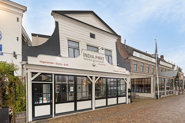 Te huur: Ruime horecazaak met terras op toplocatie aan de culinaire strip van Amstelveen/ Ouderkerk aan de Amstel (€ 175.000)