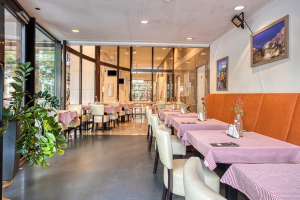 Medium property photo - Koningin Wilhelminaplein 29, 1062 HJ Amsterdam