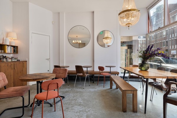 Te huur: Sfeervolle en succesvolle mengformule gelegen aan het leukste deel van de Kinkerstraat in Amsterdam-West (€ 79.000,-)