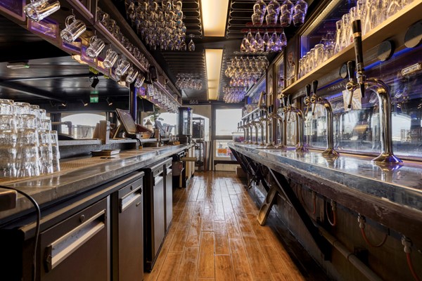 Medium property photo - Piet Heinkade 4, 1019 BR Amsterdam