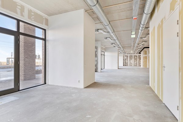 Te huur: Nieuwe commerciële ruimte (237m²) met ruime bestemmingsmogelijkheden Centrumeiland IJburg