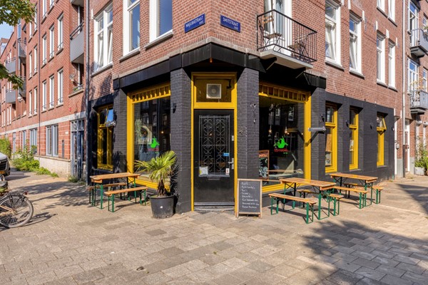 Complete horecazaak op een fijne hoeklocatie in Amsterdam-Oost (€ 90.000,-)