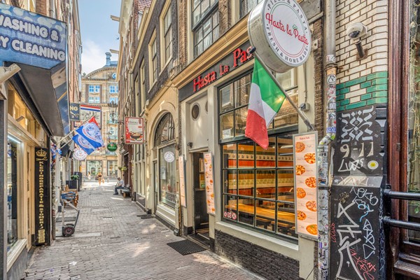 Succesvolle horecaexploitatie ter overname op een toplocatie aan de Zoutsteeg (€ 350.000)