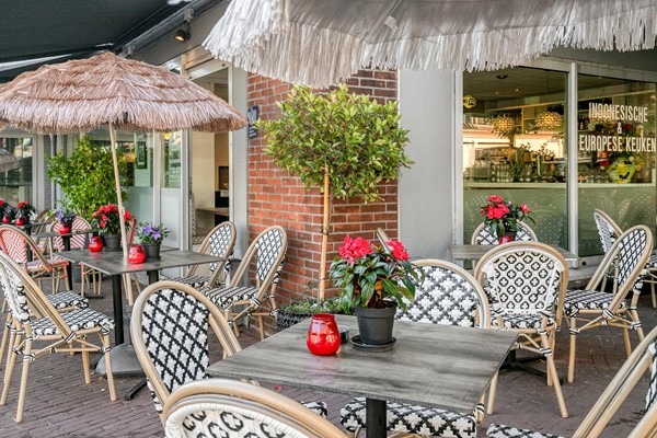 Te huur: Succesvol restaurant ter overname met zonnig dubbelterras in Ouderkerk aan de Amstel (€ 199.000,-) 
