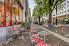 Jodenbreestraat-94-hoek-horeca-ter-overname-8-kos-bedrijfsmakelaars.jpg