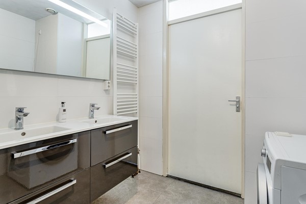 Medium property photo - Jan Ligthartstraat 1, 2515 TS Den Haag