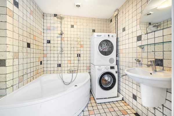 Medium property photo - Lekstraat 223, 2515 XE Den Haag