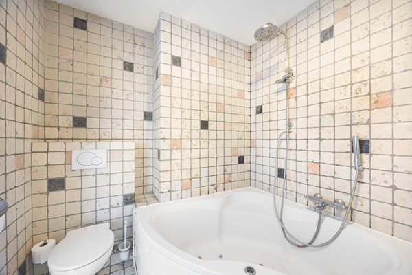 Medium property photo - Lekstraat 223, 2515 XE Den Haag