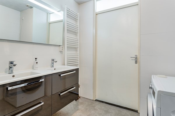 Medium property photo - Jan Ligthartstraat 1, 2515 TS Den Haag