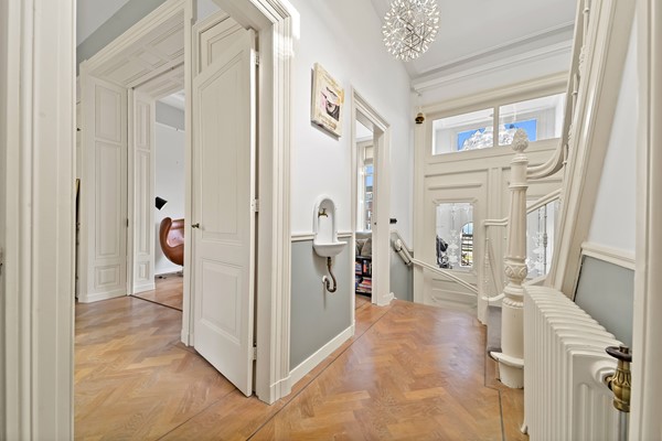 Medium property photo - Spoorsingel 46, 2613 BH Delft