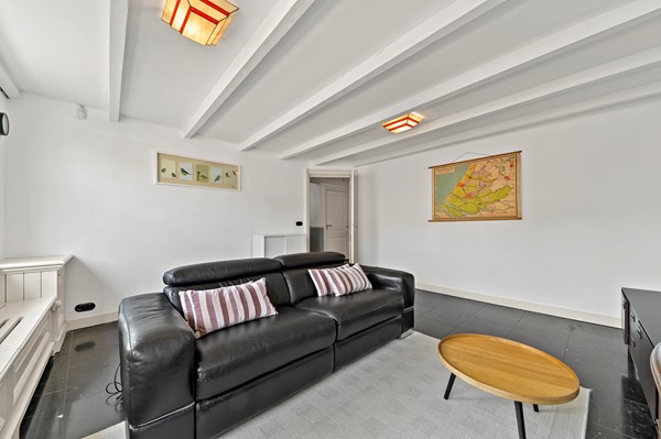 Medium property photo - Spoorsingel 46, 2613 BH Delft