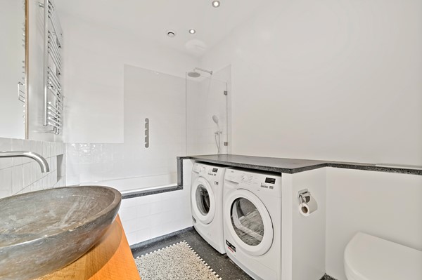 Medium property photo - Spoorsingel 46, 2613 BH Delft