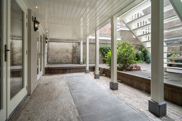 Medium property photo - Spoorsingel 46, 2613 BH Delft