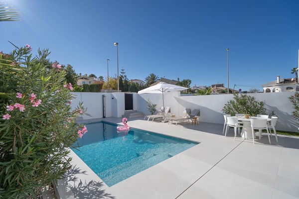 Medium property photo - Avenida del Recorral, 03170 Rojales