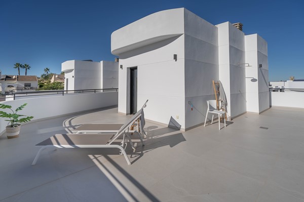 Medium property photo - Avenida del Recorral, 03170 Rojales