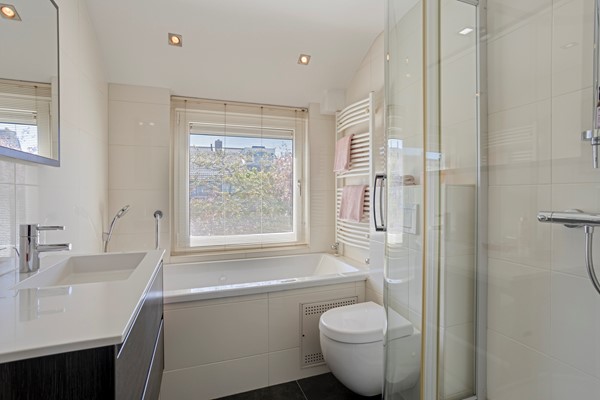 Medium property photo - Meidoornplantsoen 33, 2161 MA Lisse