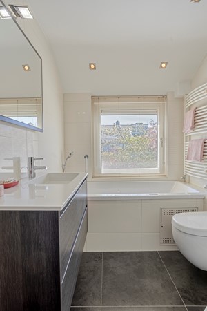 Medium property photo - Meidoornplantsoen 33, 2161 MA Lisse