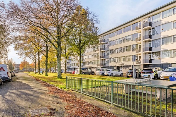 Medium property photo - Jacob van Ruijsdaelstraat 34C, 4703 VD Roosendaal