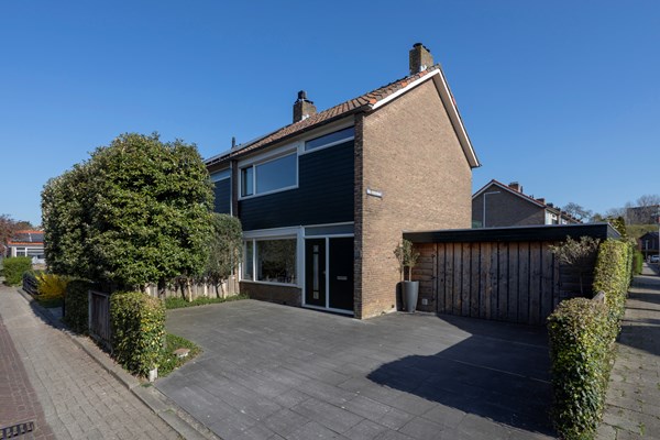 Julianastraat 26, 3181 GJ Rozenburg