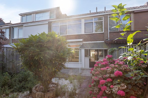 Freesiastraat 8, 3181 WL Rozenburg