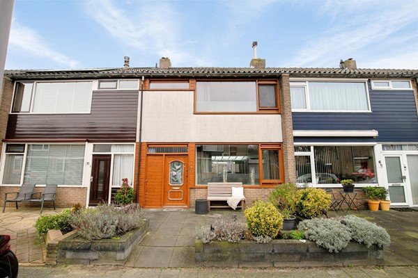 Kastanjelaan 8, 3181 BK Rozenburg