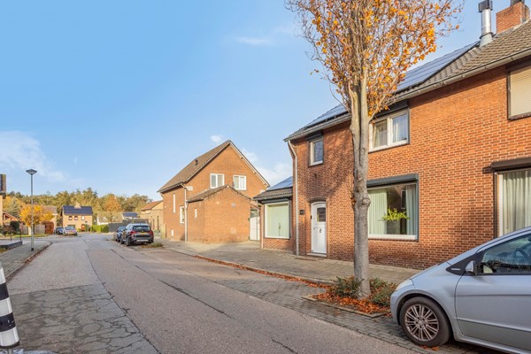 Medium property photo - Bernhardlaan 1, 6077 AT Sint Odiliënberg