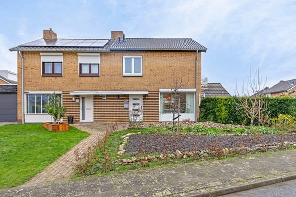 Lijsterbeslaan 13, Bunde